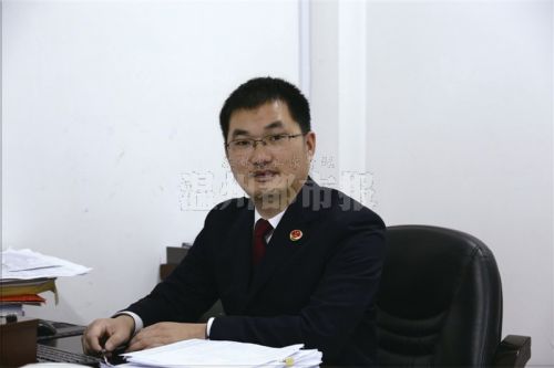 瑞安市检察院反贪局副局长周志华多次查办县处级干部职务犯罪案