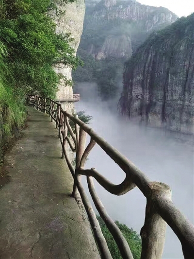 山中凌空看风景温州这些玻璃栈道你都去过吗
