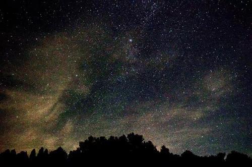追逐星星的大男孩:为了拍到好看的星空照片,一直在路上