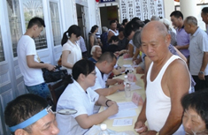 进乡入村送义诊,专家送医到家门