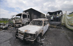 湖南高速两车相撞爆炸 43人死亡