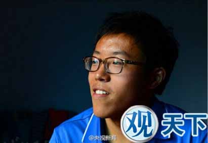 寒门学子被北大录取 砖厂打工每天挣80元凑学费
