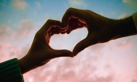 泰顺85后青年包细杭捐50万 资助家乡受灾贫困青少年