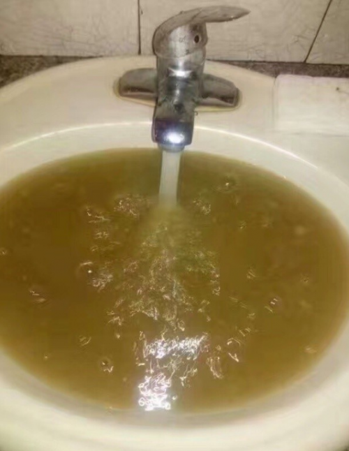 拧开自来水龙头出来的是"黄水" 洞头鹿西岛居民望水兴叹