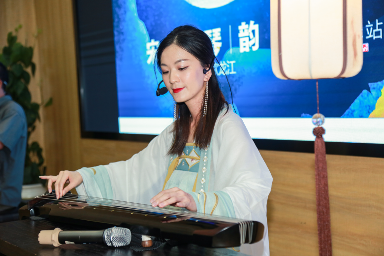8 - GetAttachment.do?id=1029823.jpg