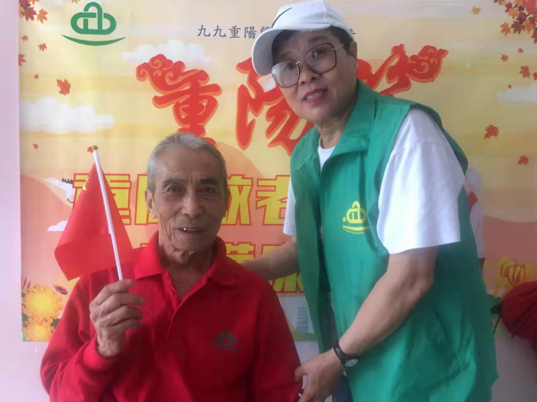 潘焕华.jpg