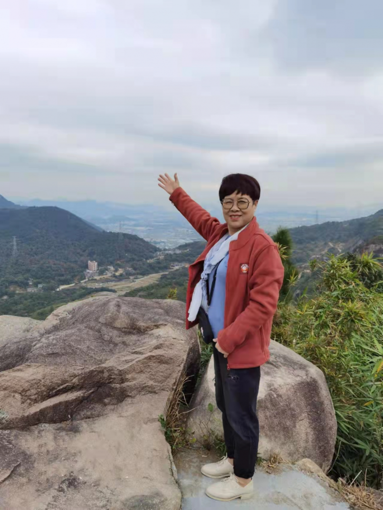 潘焕华1.jpg
