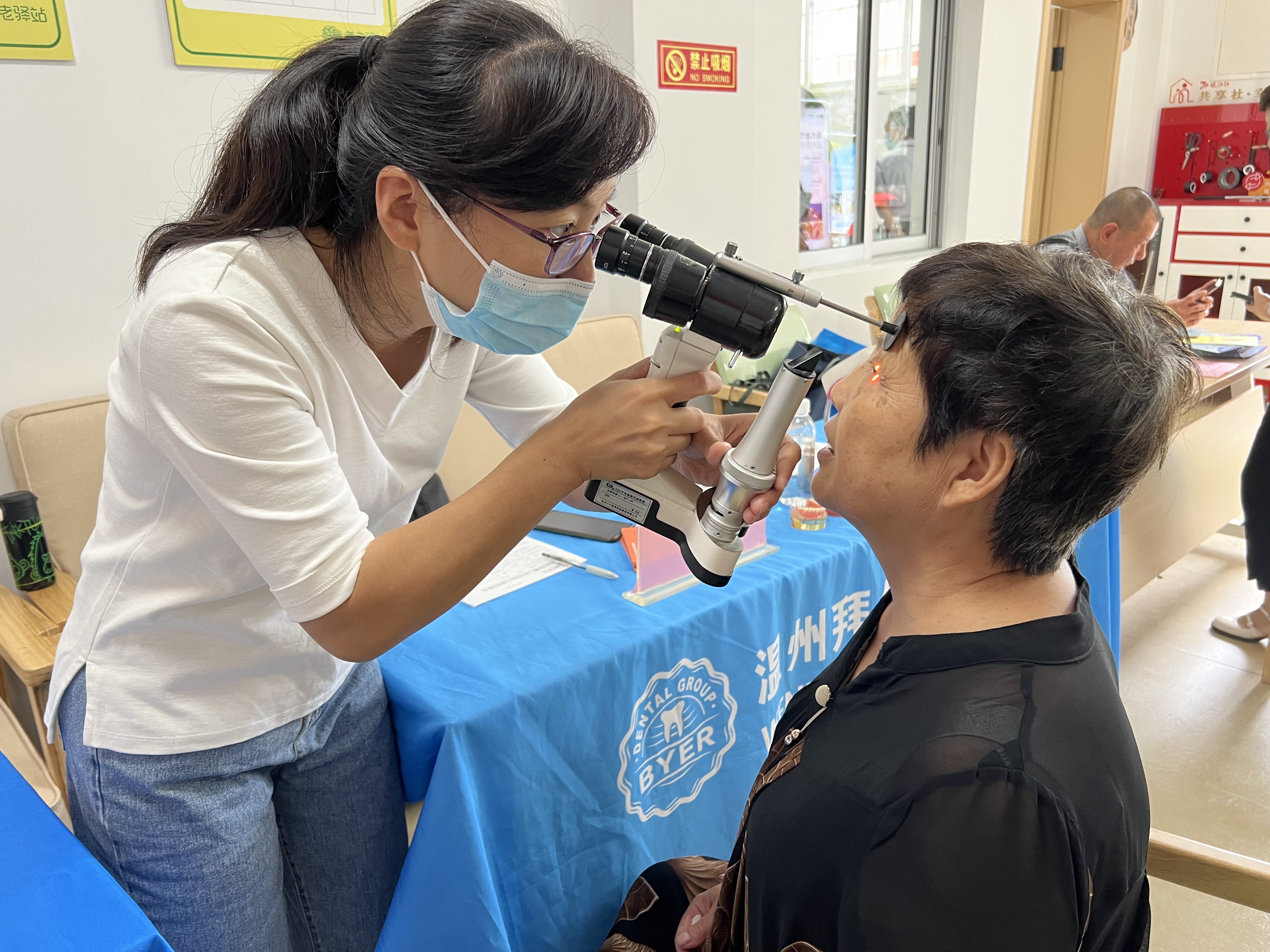 乐享中秋老少同乐 服务进社区公益活动