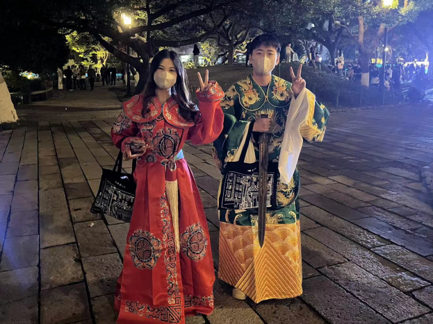 温州文博会鹿城分会场“玩”起大型实景剧本游戏，现场火爆千余人参与