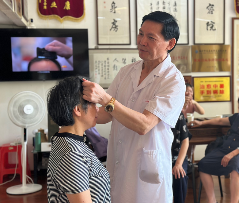 爱国刮痧1.jpg